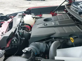 ✅ 2022 Toyota Tundra SR5 • VIN: 5TFLA5EC4NX009440 • Lot: 43049151. Wystawiony na IAAI z przebiegiem 44 277 mil. Bezpłatny archiwum sprzedaży aukcyjnych z USA i szczegółowy raport historii pojazdu na DreamBid. Zdjęcie 19.