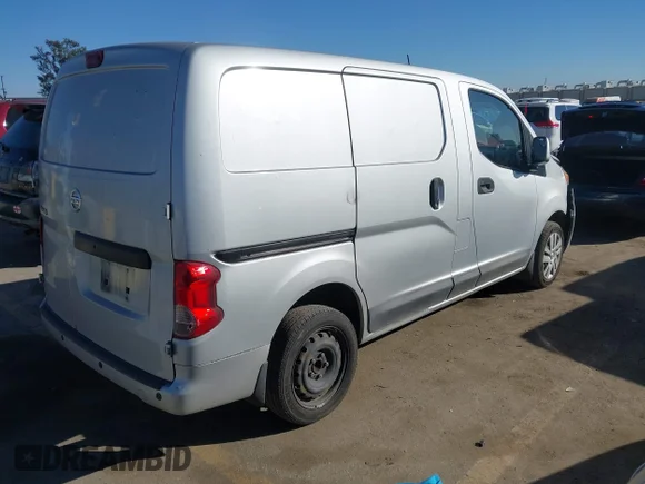 ✅ 2019 Nissan NV200 S • VIN: 3N6CM0KN1KK693485 • Lot: 44321501. Wystawiony na IAAI z przebiegiem 248 137 mil. Bezpłatny archiwum sprzedaży aukcyjnych z USA i szczegółowy raport historii pojazdu na DreamBid. Zdjęcie 4.