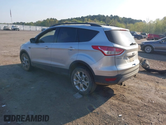 ✅ 2013 Ford Escape SE • VIN: 1FMCU0GX3DUA70395 • Lot: 44683656. Wystawiony na IAAI z przebiegiem 183 961 mil. Bezpłatny archiwum sprzedaży aukcyjnych z USA i szczegółowy raport historii pojazdu na DreamBid. Zdjęcie 3.