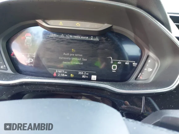 ✅ 2022 Audi Q3 S line Premium Plus • VIN: WA1EECF38N1122367 • Lot: 43321441. Wystawiony na IAAI z przebiegiem 31 877 mil. Bezpłatny archiwum sprzedaży aukcyjnych z USA i szczegółowy raport historii pojazdu na DreamBid. Zdjęcie 7.