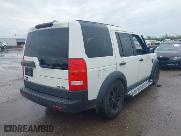 ✅ 2006 Land Rover LR3 SE • VIN: SALAE25436A388043 • Lot: 41896703. Wystawiony na IAAI z przebiegiem 211 618 mil. Bezpłatny archiwum sprzedaży aukcyjnych z USA i szczegółowy raport historii pojazdu na DreamBid. Zdjęcie 4.