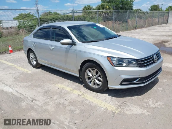 ✅ 2016 Volkswagen Passat S • VIN: 1VWAS7A39GC026862 • Lot: 44923184. Wystawiony na IAAI z przebiegiem 156 927 mil. Bezpłatny archiwum sprzedaży aukcyjnych z USA i szczegółowy raport historii pojazdu na DreamBid. Zdjęcie 1.