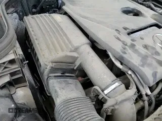 ✅ 2019 Mercedes-Benz E 300 • VIN: WDDZF4JB9KA555898 • Лот: 69986815. Опубликован ранее на Copart с пробегом 99 521 миль. Бесплатный доступ к архиву аукционных продаж из США и подробный отчёт об истории автомобиля на DreamBid. Изображение 13.