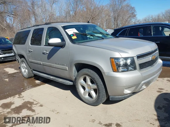 ✅ 2007 Chevrolet Suburban LT • VIN: 1GNFC16J07J240670 • Lot: 44442019. Listed on IAAI with 226,662 mi. Free auction sales archive from the USA and detailed vehicle history report at DreamBid. Image 1.