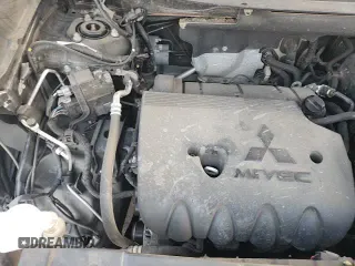 ✅ 2020 Mitsubishi Outlander ES • VIN: JA4AZ3A37LZ027565 • Лот: 82277605. Опубликован ранее на Copart с пробегом 136 470 миль. Бесплатный доступ к архиву аукционных продаж из США и подробный отчёт об истории автомобиля на DreamBid. Изображение 15.