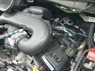 ✅ 2015 Ford Transit XL • VIN: 1FMZK1YM6FKA19837 • Lot: 42367993. Wystawiony na IAAI z przebiegiem 138 900 mil. Bezpłatny archiwum sprzedaży aukcyjnych z USA i szczegółowy raport historii pojazdu na DreamBid. Zdjęcie 20.