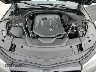 ✅ 2017 BMW 7 Series 740i • VIN: WBA7E2C54HG740072 • Lot: 90937105. Listed on Copart with 66,896 mi. Free auction sales archive from the USA and detailed vehicle history report at DreamBid. Image 13.