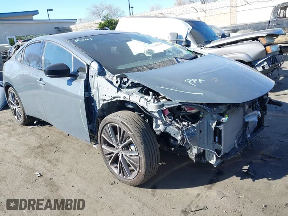 ✅ 2023 Toyota Prius XLE • VIN: JTDADABU2P3003912 • Lot: 44263158. Wystawiony na IAAI z przebiegiem 35 169 mil. Bezpłatny archiwum sprzedaży aukcyjnych z USA i szczegółowy raport historii pojazdu na DreamBid. Zdjęcie 6.