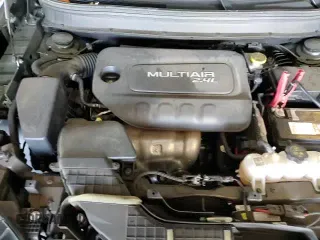 ✅ 2019 Jeep Cherokee Latitude • VIN: 1C4PJLCB1KD114787 • Lot: 71708135. Wystawiony na Copart z przebiegiem 54 735 mil. Bezpłatny archiwum sprzedaży aukcyjnych z USA i szczegółowy raport historii pojazdu na DreamBid. Zdjęcie 15.