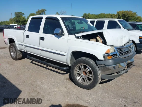 ✅ 2002 GMC Sierra 2500HD SLE • VIN: 1GTHC23U62F152627 • Лот: 43383598. Опубликован ранее на IAAI с пробегом Не указан. Бесплатный доступ к архиву аукционных продаж из США и подробный отчёт об истории автомобиля на DreamBid. Изображение 1.