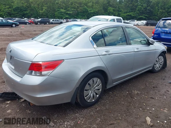 ✅ 2008 Honda Accord LX • VIN: JHMCP26308C073691 • Lot: 45043181. Wystawiony na IAAI z przebiegiem 255 988 mil. Bezpłatny archiwum sprzedaży aukcyjnych z USA i szczegółowy raport historii pojazdu na DreamBid. Zdjęcie 4.