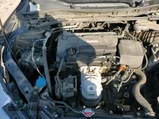 ✅ 2017 Honda Accord Sport • VIN: 1HGCR2F69HA017137 • Lot: 84373995. Wystawiony na Copart z przebiegiem 148 299 mil. Bezpłatny archiwum sprzedaży aukcyjnych z USA i szczegółowy raport historii pojazdu na DreamBid. Zdjęcie 13.