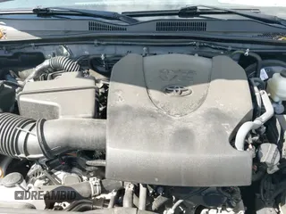 ✅ 2021 Toyota Tacoma SR5 • VIN: 3TMDZ5BN7MM105036 • Lot: 43059969. Wystawiony na IAAI z przebiegiem 49 348 mil. Bezpłatny archiwum sprzedaży aukcyjnych z USA i szczegółowy raport historii pojazdu na DreamBid. Zdjęcie 19.