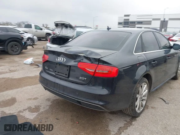 ✅ 2014 Audi A4 Premium • VIN: WAUAFAFL0EA013517 • Lot: 43824882. Wystawiony na IAAI z przebiegiem 131 379 mil. Bezpłatny archiwum sprzedaży aukcyjnych z USA i szczegółowy raport historii pojazdu na DreamBid. Zdjęcie 4.