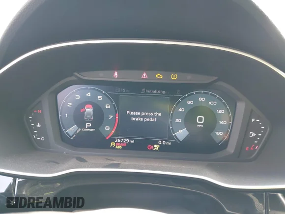 ✅ 2020 Audi Q3 S line Premium • VIN: WA1DECF36L1036158 • Lot: 42597988. Wystawiony na IAAI z przebiegiem 26 729 mil. Bezpłatny archiwum sprzedaży aukcyjnych z USA i szczegółowy raport historii pojazdu na DreamBid. Zdjęcie 7.