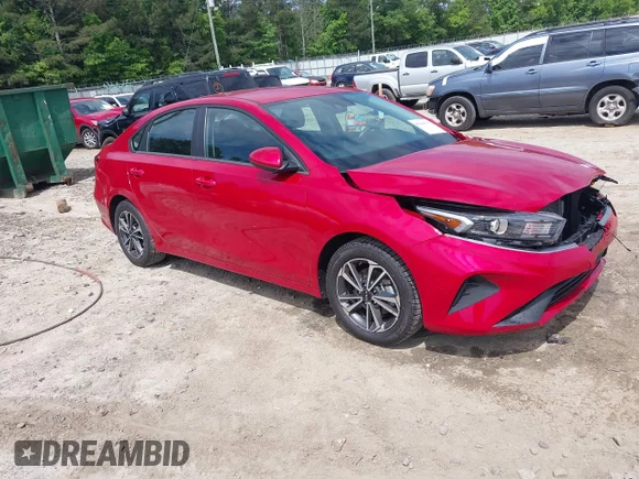 ✅ 2024 Kia Forte LXS • VIN: 3KPF24AD2RE732003 • Лот: 45044533. Опубліковано раніше на IAAI з пробігом 48 455 миль. Безкоштовний доступ до архіву аукціонних продажів зі США та докладний звіт про історію автомобіля на DreamBid. Зображення 1.