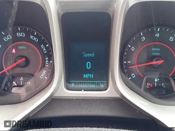 ✅ 2015 Chevrolet Camaro LS • VIN: 2G1FB1E32F9112996 • Lot: 44120491. Wystawiony na IAAI z przebiegiem 143 373 mil. Bezpłatny archiwum sprzedaży aukcyjnych z USA i szczegółowy raport historii pojazdu na DreamBid. Zdjęcie 7.