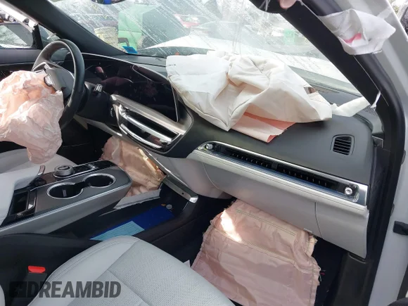 ✅ 2024 Cadillac LYRIQ Luxury • VIN: 1GYKPPRL7RZ101369 • Lot: 41707064. Wystawiony na IAAI z przebiegiem 7 576 mil. Bezpłatny archiwum sprzedaży aukcyjnych z USA i szczegółowy raport historii pojazdu na DreamBid. Zdjęcie 5.