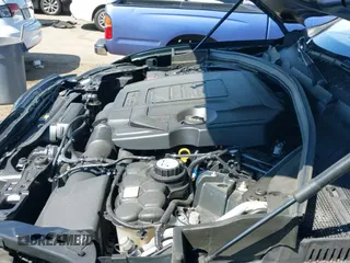 ✅ 2018 Jaguar F-Pace 30t Portfolio • VIN: SADCN2GX5JA320024 • Lot: 43258438. Wystawiony na IAAI z przebiegiem 28 614 mil. Bezpłatny archiwum sprzedaży aukcyjnych z USA i szczegółowy raport historii pojazdu na DreamBid. Zdjęcie 19.