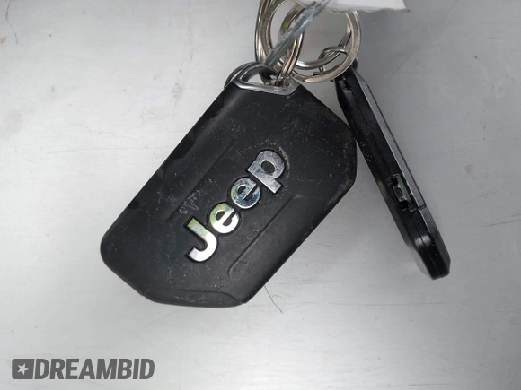 ✅ 2024 Jeep Wrangler Sport S • VIN: 1C4PJXDG2RW279960 • Lot: 43948282. Wystawiony na IAAI z przebiegiem 18 141 mil. Bezpłatny archiwum sprzedaży aukcyjnych z USA i szczegółowy raport historii pojazdu na DreamBid. Zdjęcie 11.