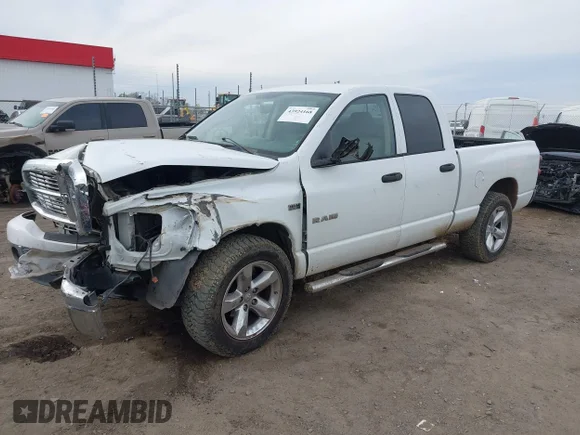 ✅ 2008 Dodge 1500 SLT • VIN: 1D7HA18228J103573 • Lot: 43924168. Wystawiony na IAAI z przebiegiem 250 800 mil. Bezpłatny archiwum sprzedaży aukcyjnych z USA i szczegółowy raport historii pojazdu na DreamBid. Zdjęcie 2.