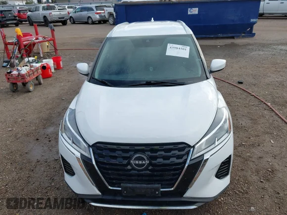 ✅ 2022 Nissan Kicks SV • VIN: 3N1CP5CV9NL523298 • Lot: 43984501. Wystawiony na IAAI z przebiegiem 65 948 mil. Bezpłatny archiwum sprzedaży aukcyjnych z USA i szczegółowy raport historii pojazdu na DreamBid. Zdjęcie 6.