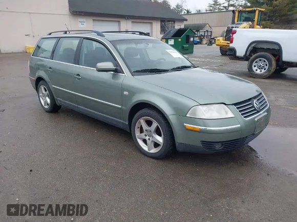 ✅ 2002 Volkswagen Passat GLX • VIN: WVWYH63BX2E208839 • Лот: 42018138. Опубликован ранее на IAAI с пробегом 192 648 миль. Бесплатный доступ к архиву аукционных продаж из США и подробный отчёт об истории автомобиля на DreamBid. Изображение 1.