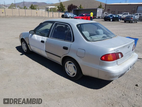✅ 1999 Toyota Corolla CE • VIN: 1NXBR12E3XZ224519 • Lot: 44807813. Wystawiony na IAAI z przebiegiem 186 224 mil. Bezpłatny archiwum sprzedaży aukcyjnych z USA i szczegółowy raport historii pojazdu na DreamBid. Zdjęcie 3.
