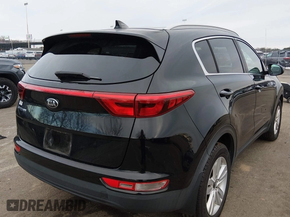 ✅ 2019 Kia Sportage LX • VIN: KNDPMCAC5K7501067 • Lot: 44233975. Wystawiony na IAAI z przebiegiem 111 529 mil. Bezpłatny archiwum sprzedaży aukcyjnych z USA i szczegółowy raport historii pojazdu na DreamBid. Zdjęcie 4.