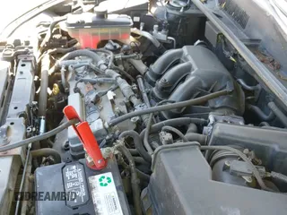 ✅ 2006 Toyota RAV4 Sport • VIN: JTMZK32V965001767 • Lot: 42631944. Listed on IAAI with 198,930 mi. Free auction sales archive from the USA and detailed vehicle history report at DreamBid. Image 18.