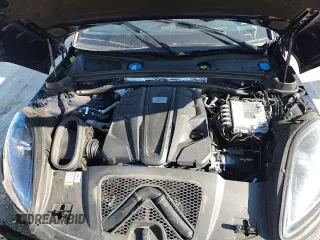 ✅ 2023 Porsche Macan GTS • VIN: WP1AF2A50PLB55194 • Lot: 71223455. Listed on Copart with 15,835 mi. Free auction sales archive from the USA and detailed vehicle history report at DreamBid. Image 16.