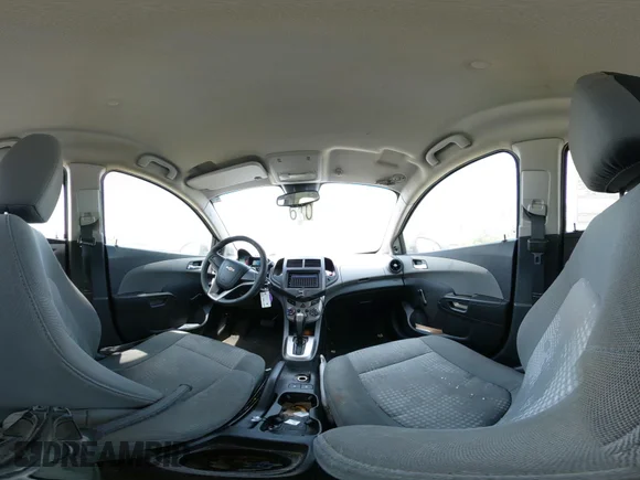 ✅ 2012 Chevrolet Sonic LS • VIN: 1G1JA5SH3C4200443 • Лот: 44928247. Опубліковано раніше на IAAI з пробігом 169 000 миль. Безкоштовний доступ до архіву аукціонних продажів зі США та докладний звіт про історію автомобіля на DreamBid. Зображення 18.