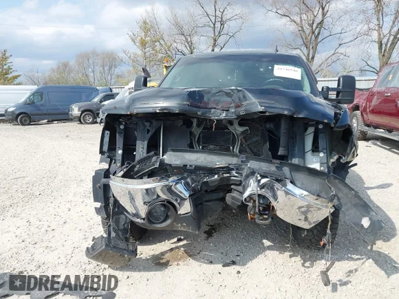 ✅ 2010 GMC Sierra 1500 • VIN: 1GTSKWE06AZ212669 • Lot: 44746540. Wystawiony na IAAI z przebiegiem 244 545 mil. Bezpłatny archiwum sprzedaży aukcyjnych z USA i szczegółowy raport historii pojazdu na DreamBid. Zdjęcie 6.
