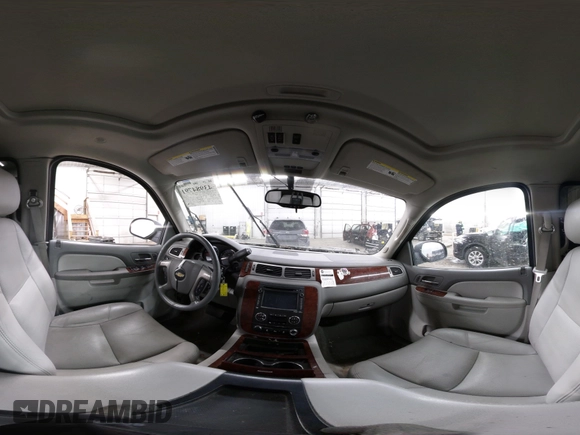 ✅ 2013 Chevrolet Tahoe LTZ • VIN: 1GNSKCE06DR373775 • Lot: 43984791. Wystawiony na IAAI z przebiegiem Nie podano. Bezpłatny archiwum sprzedaży aukcyjnych z USA i szczegółowy raport historii pojazdu na DreamBid. Zdjęcie 18.