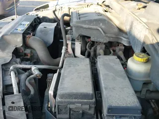 ✅ 2008 Chrysler Aspen Limited • VIN: 1A8HW58N48F151097 • Lot: 43246975. Wystawiony na IAAI z przebiegiem 166 635 mil. Bezpłatny archiwum sprzedaży aukcyjnych z USA i szczegółowy raport historii pojazdu na DreamBid. Zdjęcie 12.