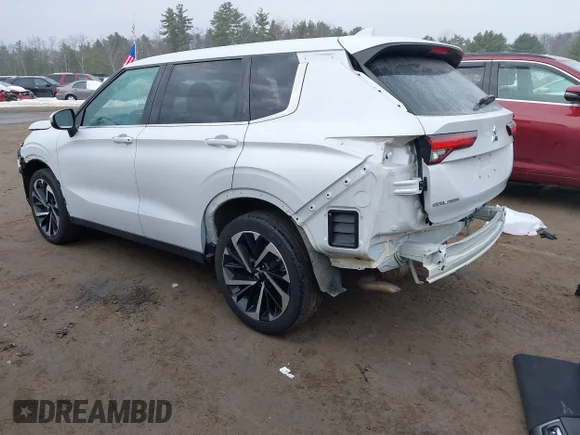 ✅ 2022 Mitsubishi Outlander ES • VIN: JA4J4TA80NZ045693 • Lot: 44383978. Wystawiony na IAAI z przebiegiem 105 790 mil. Bezpłatny archiwum sprzedaży aukcyjnych z USA i szczegółowy raport historii pojazdu na DreamBid. Zdjęcie 3.