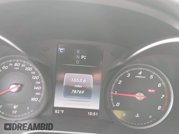 ✅ 2018 Mercedes-Benz C 300 • VIN: WDDWF4KB5JR408365 • Lot: 45010220. Listed on IAAI with 11,900 mi. Free auction sales archive from the USA and detailed vehicle history report at DreamBid. Image 7.