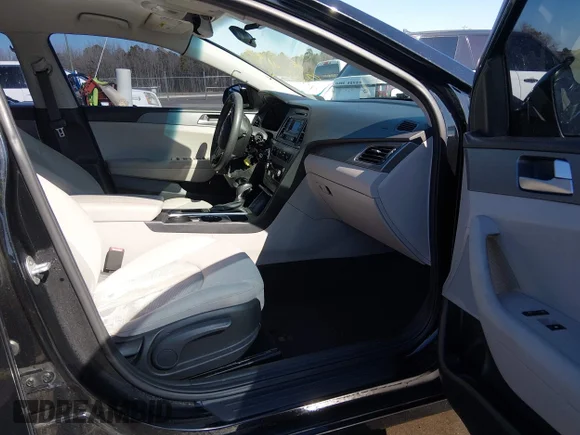 ✅ 2017 Hyundai Sonata 2.4L • VIN: 5NPE24AF0HH535578 • Lot: 44324175. Wystawiony na IAAI z przebiegiem 181 362 mil. Bezpłatny archiwum sprzedaży aukcyjnych z USA i szczegółowy raport historii pojazdu na DreamBid. Zdjęcie 5.
