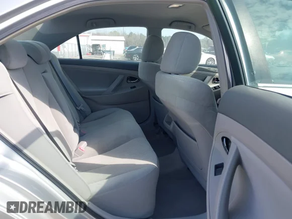 ✅ 2009 Toyota Camry • VIN: 4T1BE46K19U274724 • Lot: 44587077. Wystawiony na IAAI z przebiegiem 157 517 mil. Bezpłatny archiwum sprzedaży aukcyjnych z USA i szczegółowy raport historii pojazdu na DreamBid. Zdjęcie 8.