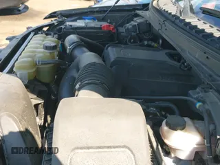 ✅ 2020 Ford Expedition Max Limited • VIN: 1FMJK2AT1LEA17461 • Lot: 42580503. Wystawiony na IAAI z przebiegiem 127 758 mil. Bezpłatny archiwum sprzedaży aukcyjnych z USA i szczegółowy raport historii pojazdu na DreamBid. Zdjęcie 19.