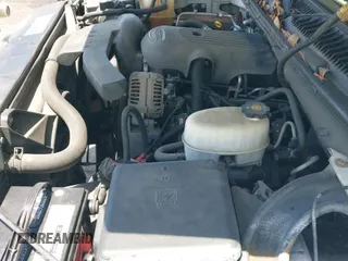 ✅ 2005 GMC Yukon XL SLT • VIN: 1GKFK16Z65J230597 • Lot: 42709794. Listed on IAAI with 222,463 mi. Free auction sales archive from the USA and detailed vehicle history report at DreamBid. Image 12.