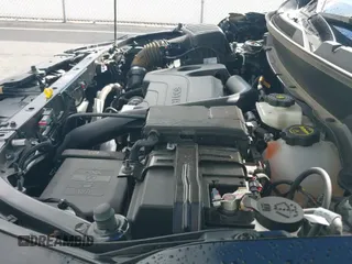 ✅ 2024 Chevrolet Equinox LS • VIN: 3GNAXHEG5RL228801 • Lot: 43383551. Listed on IAAI with 29,680 mi. Free auction sales archive from the USA and detailed vehicle history report at DreamBid. Image 19.