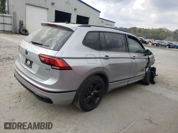 ✅ 2023 Volkswagen Tiguan SE R-Line Black • VIN: 3VV8B7AXXPM002235 • Лот: 42722233. Опубліковано раніше на Copart з пробігом 2 922 миль. Безкоштовний доступ до архіву аукціонних продажів зі США та докладний звіт про історію автомобіля на DreamBid. Зображення 3.