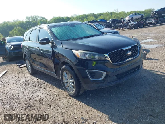 ✅ 2018 Kia Sorento LX • VIN: 5XYPG4A37JG348240 • Лот: 44928001. Опубликован ранее на IAAI с пробегом 107 690 миль. Бесплатный доступ к архиву аукционных продаж из США и подробный отчёт об истории автомобиля на DreamBid. Изображение 1.