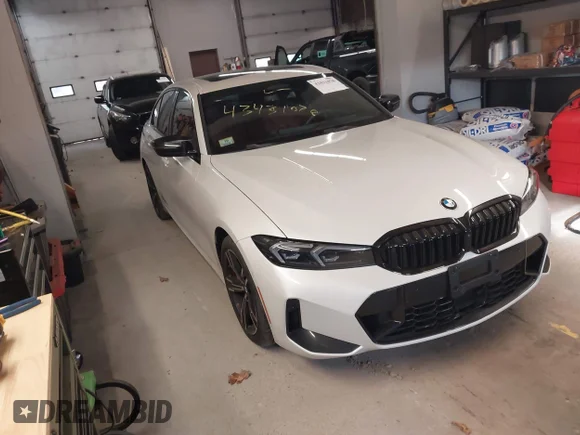 ✅ 2024 BMW 3 Series M340i xDrive • VIN: 3MW49FF03R8E72825 • Лот: 43713895. Опубликован ранее на IAAI с пробегом 24 093 миль. Бесплатный доступ к архиву аукционных продаж из США и подробный отчёт об истории автомобиля на DreamBid. Изображение 1.