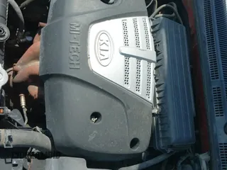 ✅ 2005 Kia Rio • VIN: KNADC125056376089 • Lot: 42489281. Wystawiony na IAAI z przebiegiem 101 101 mil. Bezpłatny archiwum sprzedaży aukcyjnych z USA i szczegółowy raport historii pojazdu na DreamBid. Zdjęcie 12.