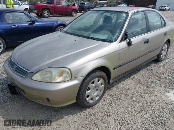 ✅ 2000 Honda Civic LX • VIN: 1HGEJ6574YL031890 • Lot: 43080852. Wystawiony na IAAI z przebiegiem 143 306 mil. Bezpłatny archiwum sprzedaży aukcyjnych z USA i szczegółowy raport historii pojazdu na DreamBid. Zdjęcie 6.