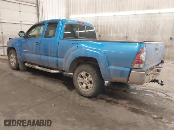 ✅ 2011 Toyota Tacoma • VIN: 5TFUX4EN1BX007462 • Lot: 41516380. Wystawiony na IAAI z przebiegiem 93 111 mil. Bezpłatny archiwum sprzedaży aukcyjnych z USA i szczegółowy raport historii pojazdu na DreamBid. Zdjęcie 3.