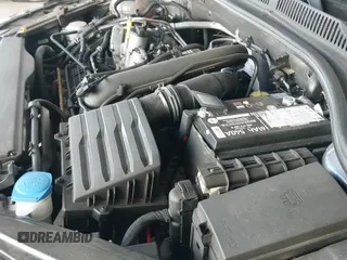 ✅ 2019 Volkswagen Jetta S • VIN: 3VWN57BU9KM046827 • Lot: 43412634. Wystawiony na IAAI z przebiegiem 108 385 mil. Bezpłatny archiwum sprzedaży aukcyjnych z USA i szczegółowy raport historii pojazdu na DreamBid. Zdjęcie 19.