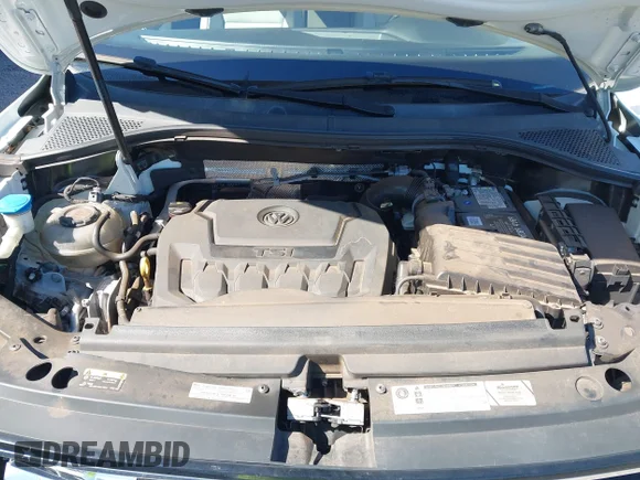 ✅ 2018 Volkswagen Tiguan SEL • VIN: 3VV3B7AX4JM219314 • Lot: 44480945. Listed on IAAI with 45,198 mi. Free auction sales archive from the USA and detailed vehicle history report at DreamBid. Image 10.